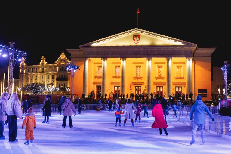 Sekmadienį – įspūdingas „Vilniaus ledo“ atidarymas: Evgenyos Redko pasirodymas, išskirtinė čiuožimo bei oro akrobatikos programa