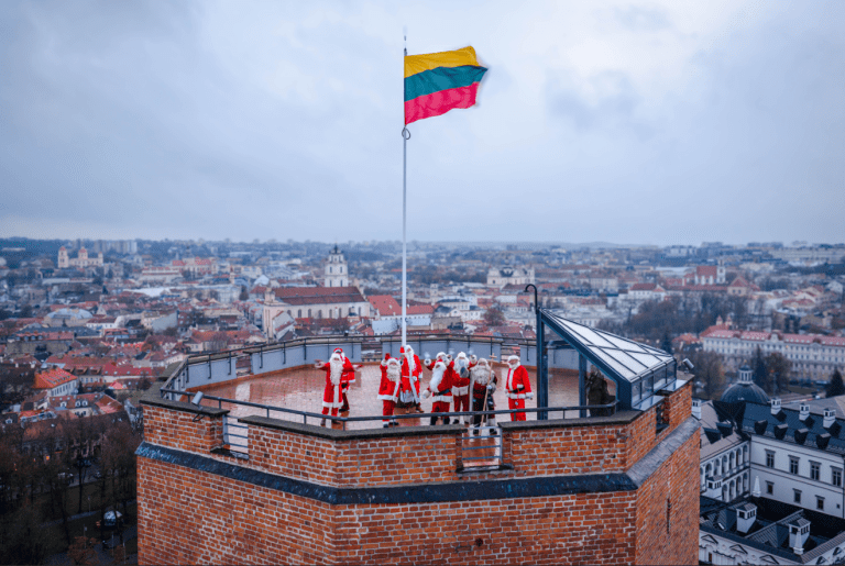 Sostinėje – nauja šventinė tradicija: Vilniaus kalėdiškiausią dieną laukia speciali valiuta, Kalėdų paštas ir šimtai choristų ant ledo