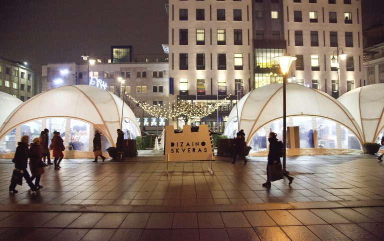 Grįžta Kalėdinis dizaino skveras: Vilniaus erdvė, kurioje gimsta ypatingos šventinės dovanos